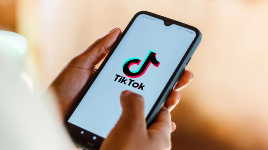 TikTok fecha acordo com adolescente que acusa plataforma de causar depressão e ansiedade TikTok fecha acordo com adolescente que acusa plataforma de causar depressão e ansiedade
