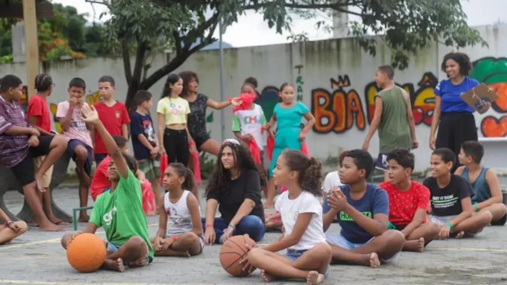 Serra abre programação gratuita de férias para crianças e jovens Serra abre semana de férias com robótica, esportes e atividades gratuitas