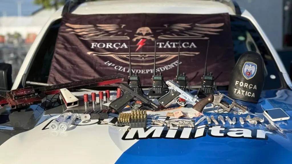 Polícia Militar captura seis suspeitos após execução de jovem e perseguição na Serra Após execução de jovem Polícia Militar captura seis suspeitos na Serra