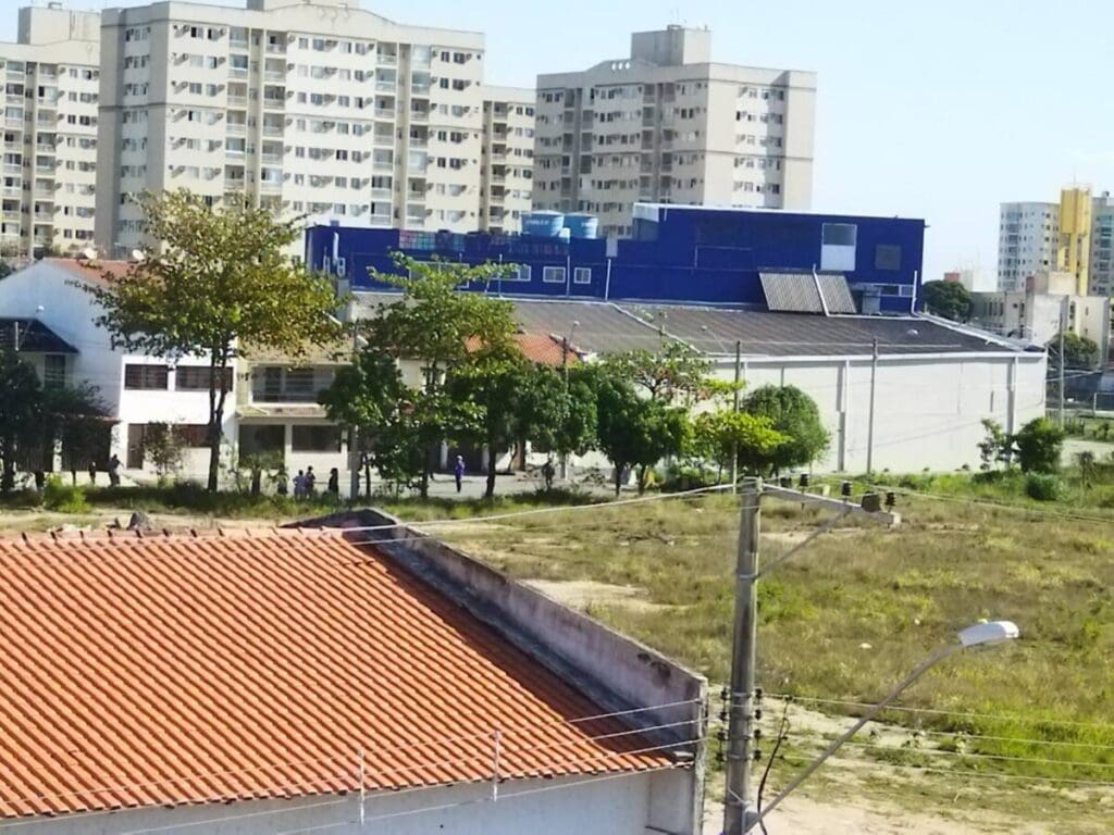 Atualizado: dois suspeitos invadem casa e morador se esconde até chegada da polícia