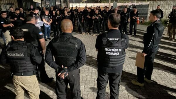 Guerra: Operação com mais de 100 policiais prende lideranças do tráfico em Vitória