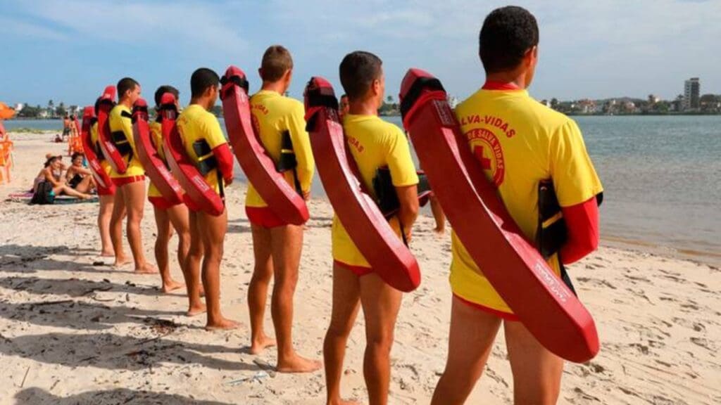 Corpo de Bombeiros abre inscrições para Curso de Formação de Guarda-Vidas