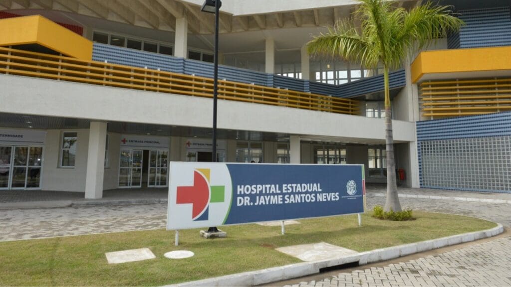 Foto da frente do Hospital Jayme