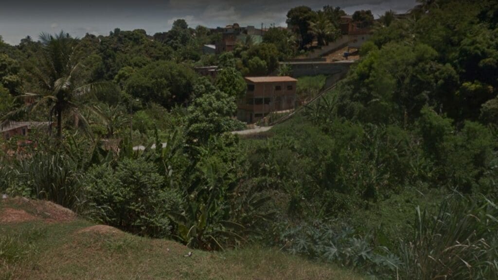 Vídeo: Jovem fica feio na foto após ser executado pelo “tribunal do tráfico” na Serra