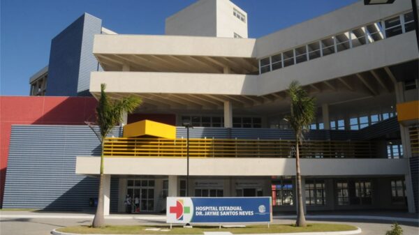 Foto da fachada do Hospital Doutor Jayme Santos Neves
