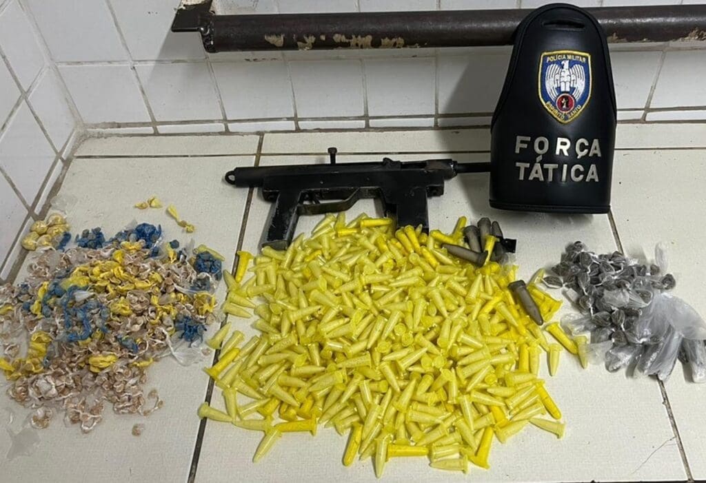 Giro Policial: Força Tática realiza apreensões em diversas biqueiras na Serra