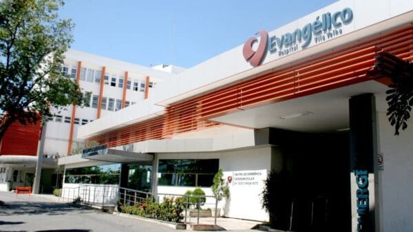 Foto da fachada do Hospital Evangélico de Vila Velha
