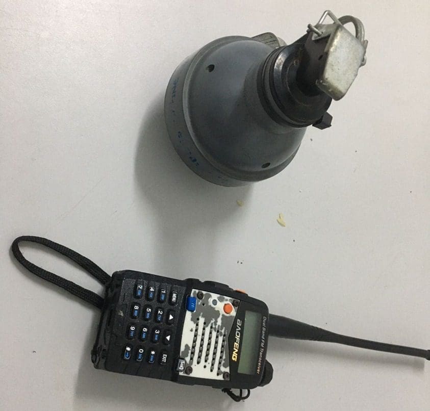 Granada e rádio comunicador apreendidos