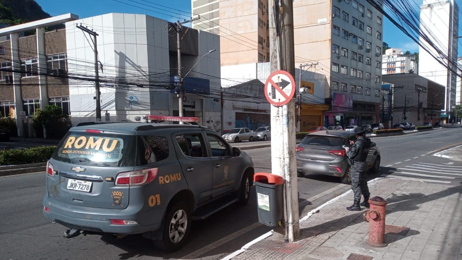 Guarda de Vitória recuperando um carro clonado no centro da capital