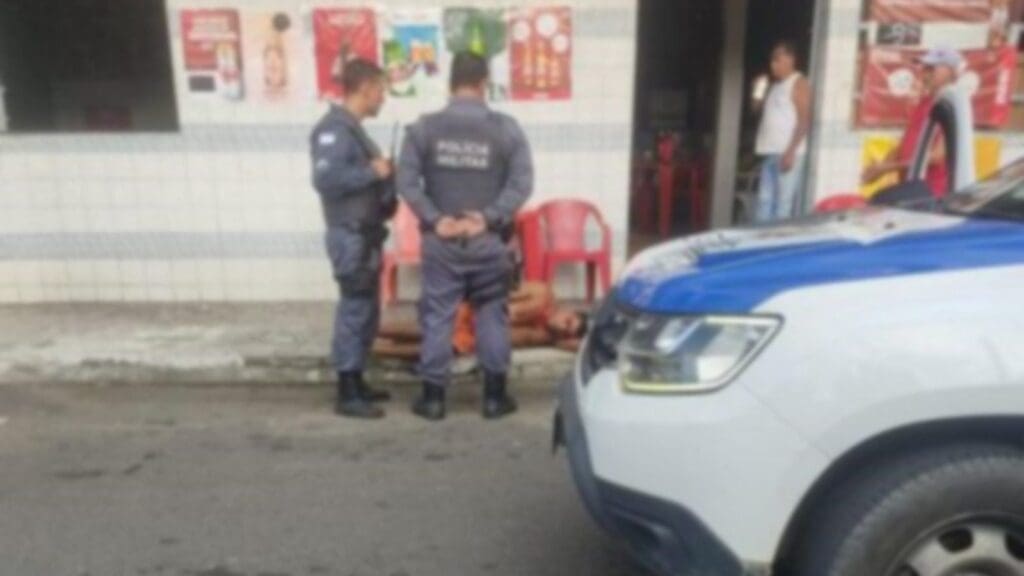 Vídeo: pedófilo marca encontro com menina de 11 anos na Serra e acaba preso após levar várias pancadas