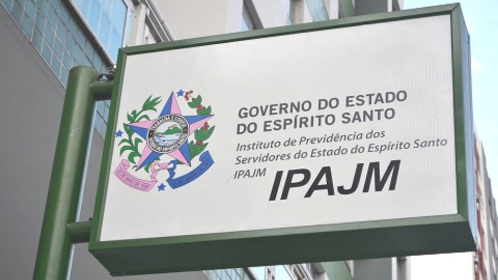 IPAJM: beneficiários que não se recadastraram corre risco de suspensão do pagamento Placa do IPAJM