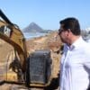 Presidente da ALES, Marcelo Santos, em visita a obras em Piúma