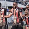jogadores do Serra FC celebram gol na Copa ES