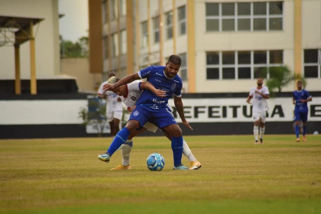 Vitória FC em duelo contra o Resende