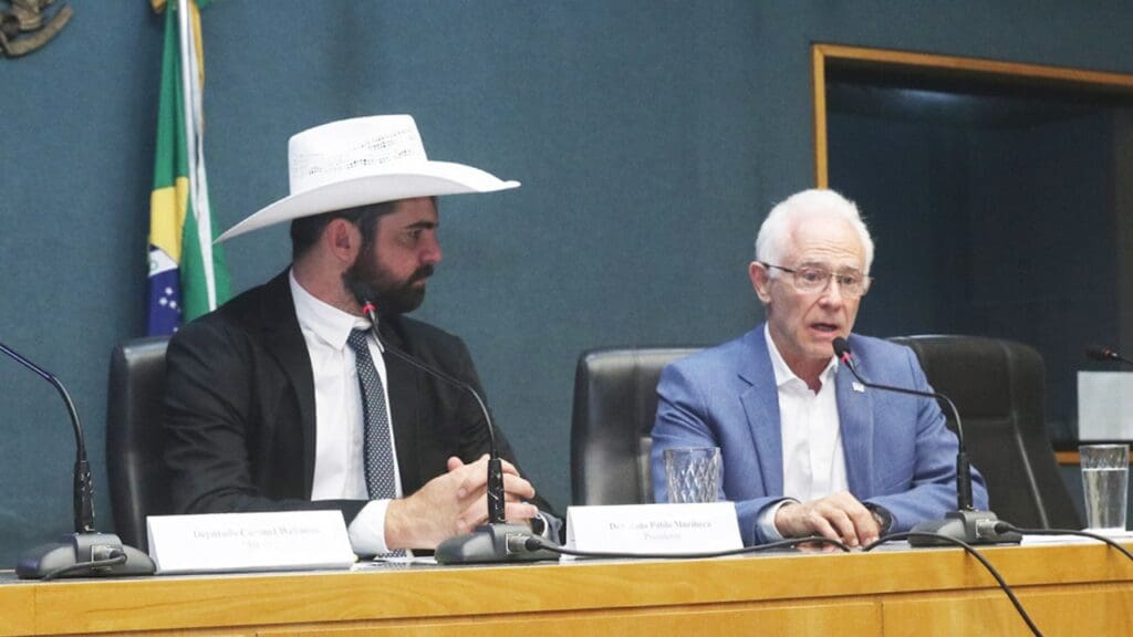 Espírito Santo comemora a liderança nacional em investimento em pesquisas de tecnologia.