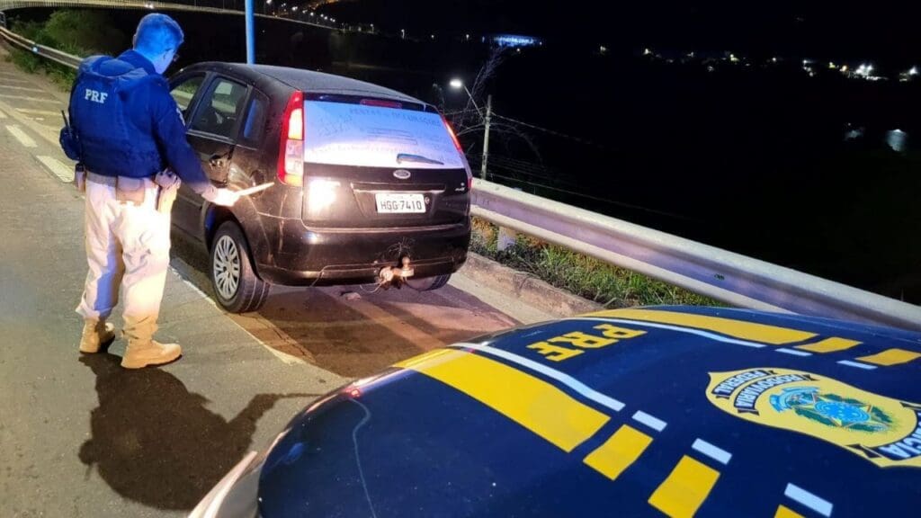 PRF prende assaltante que roubou veículo na Serra em Colatina.