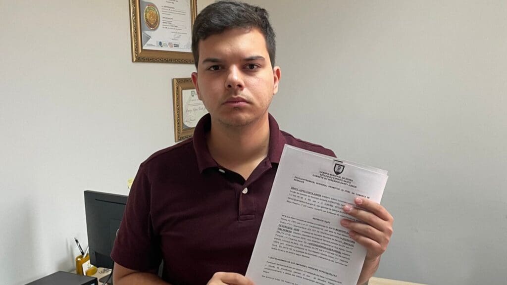 Vereador Darcy Junior denuncia suspeitas de fraude na decoração natalina e aciona investigação do MP