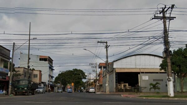 Mistério: Homem é assassinado a tiros no meio de rua em Vila Nova de Colares