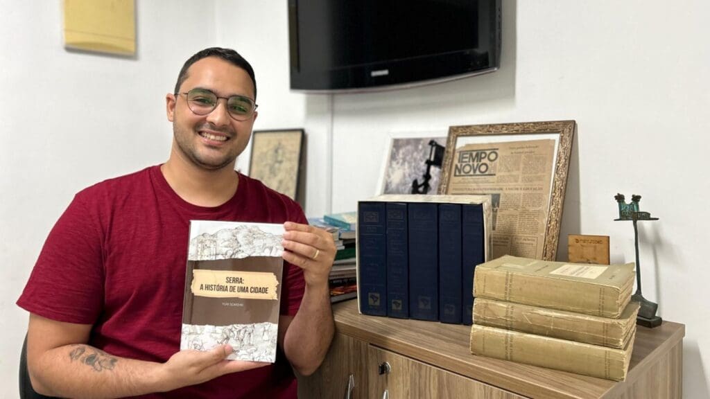 Jornalista Yuri Scardini anuncia lançamento do livro "Serra: a história de uma cidade"