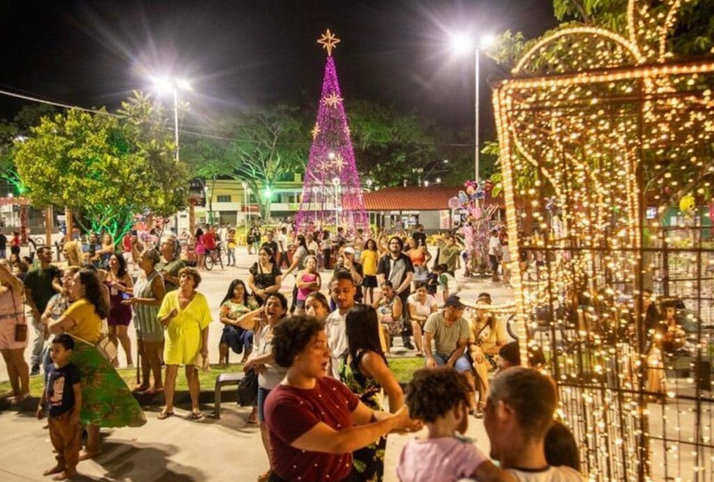 Natal Serra Mais Iluminada encanta moradores de toda a cidade