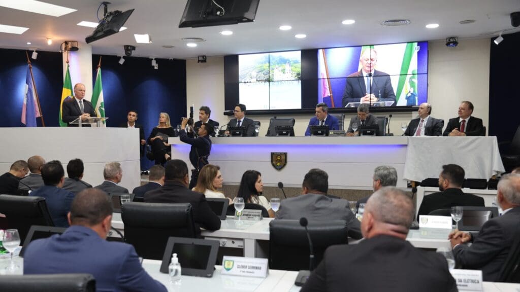 Investimentos de R$ 83 milhões na Rodovia Audifax Barcelos são anunciados durante o Dia do Cidadão Serrano Câmara Municipal aprova projeto indicativo para instituição de escolas cívico-militares na Serra