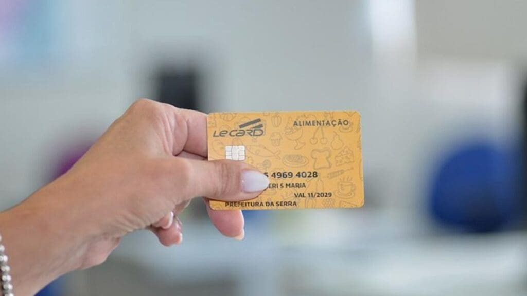 Servidores da Serra terão cartão alimentação de R$ 1 mil a partir de janeiro
