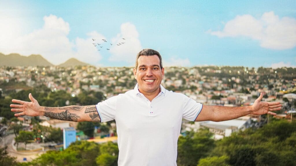 Saulinho confirma favoritismo e é eleito novamente presidente da Câmara da Serra