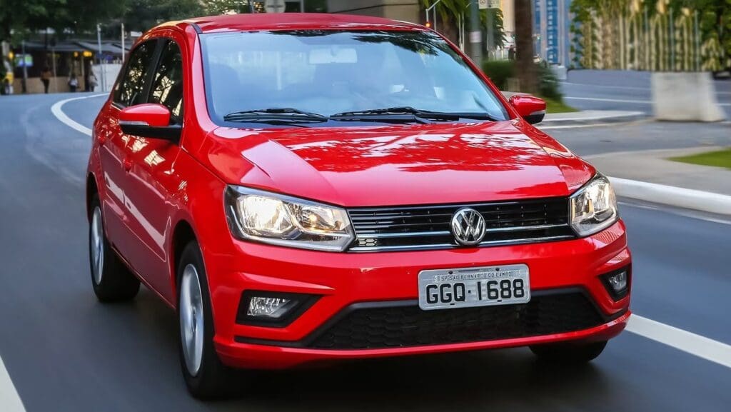 Volkswagen Gol permanece entre os mais vendidos do país: (Foto: Divulgação)