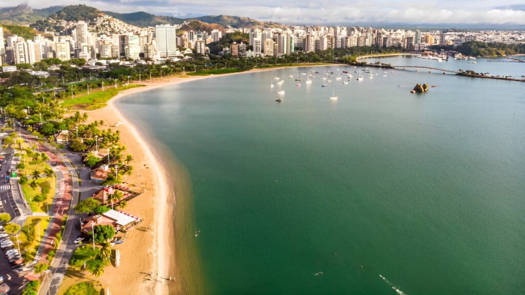 Vitória é eleita a 2ª cidade mais competitiva do Brasil no ranking CLP Vitória é a 2ª cidade mais competitiva do Brasil no ranking CLP, atrás apenas de Florianópolis