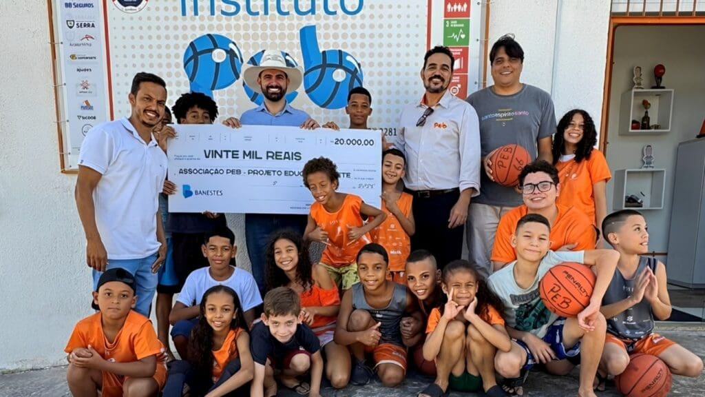 Pablo Muribeca destina emenda de R$ 20 mil para projeto de basquete na Serra Deputado Pablo Muribeca destina emenda de R$ 20 mil ao instituto PEB na Serra