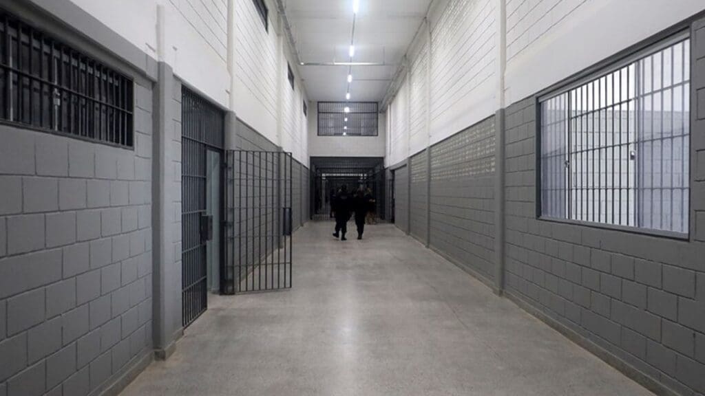 Detentos do ES terão saída temporária no Dia das Mães