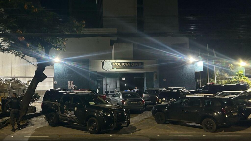 Briga de casal mobiliza PM e termina com agressões na Serra