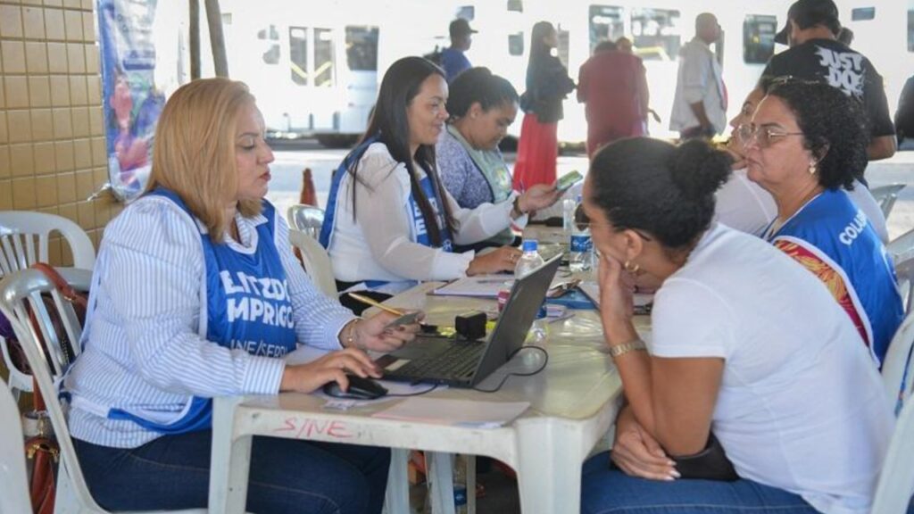 Serra tem mais de 1.800 vagas; veja onde será a próxima Blitz do Emprego Blitz do Emprego oferece 1.859 vagas na Serra