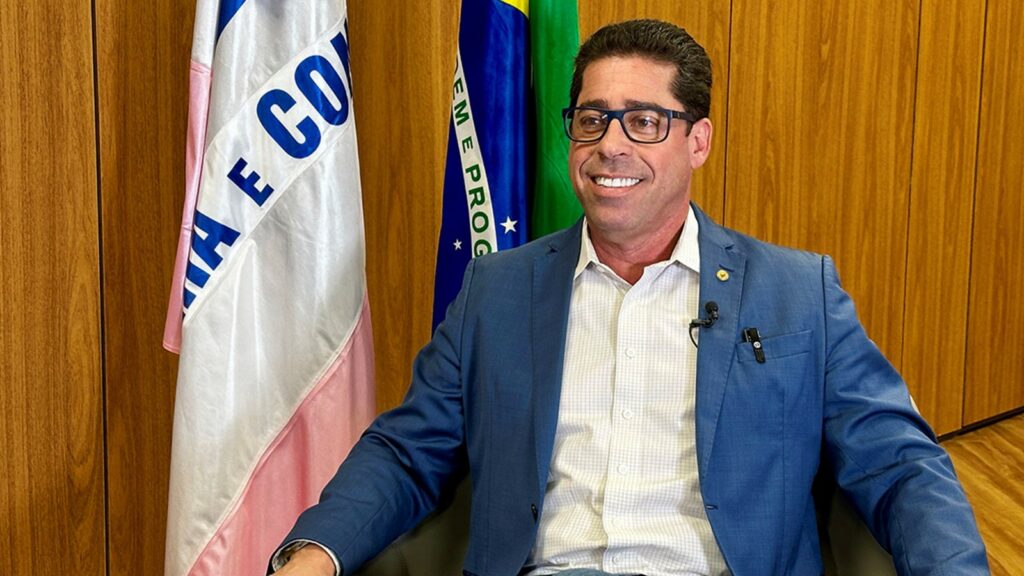 Marcelo Santos apresenta balanço das principais ações do 1° semestre de 2025 na ALES