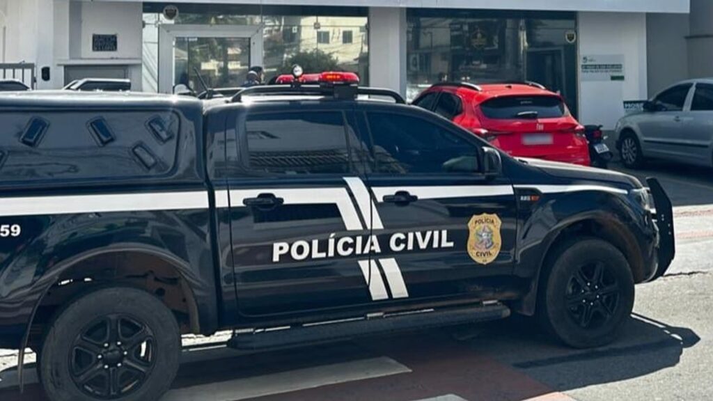 Polícia Civil investiga comerciante após encontrar celulares furtados em loja na Serra Comerciante da Serra é investigado por receptação de celulares