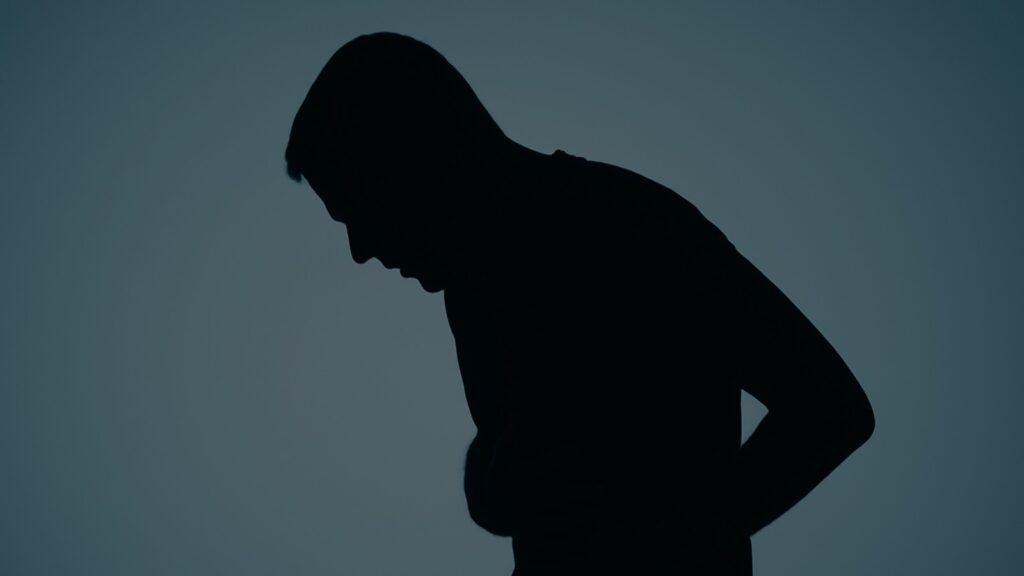 Homem é esfaqueado após agredir o próprio pai na Serra Homem é esfaqueado após agredir o pai em José de Anchieta