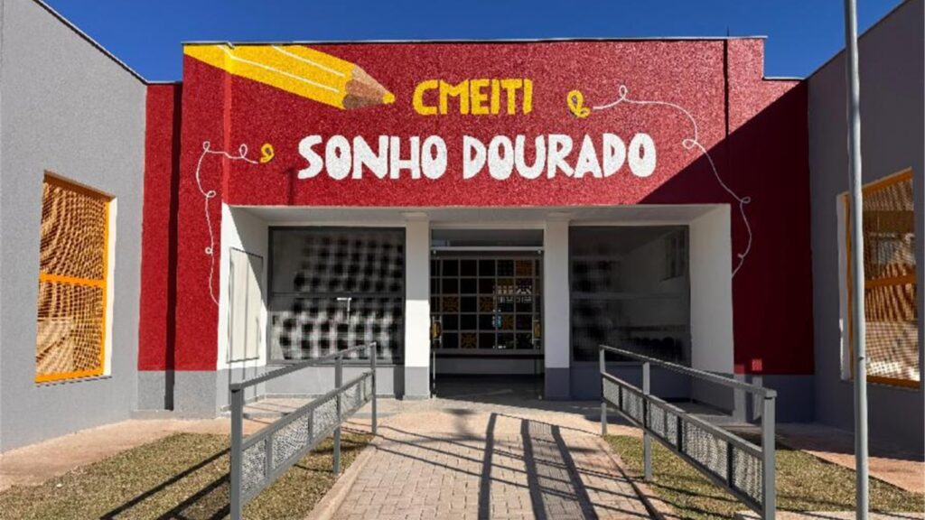 Novo Centro Municipal de Educação Infantil em Tempo Integral é inaugurado em Alterosas Novo Centro Municipal de Educação Infantil em Tempo Integral é inaugurado em Alterosas