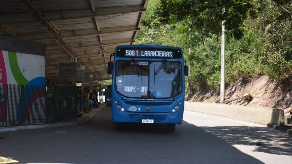 Transcol terá ônibus extras nos terminais da Grande Vitória para o Dia de Finados