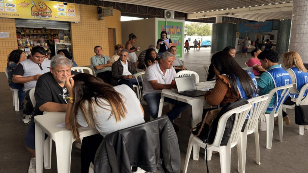 Blitz do Emprego reúne mais de 1.500 vagas e movimenta a Serra.