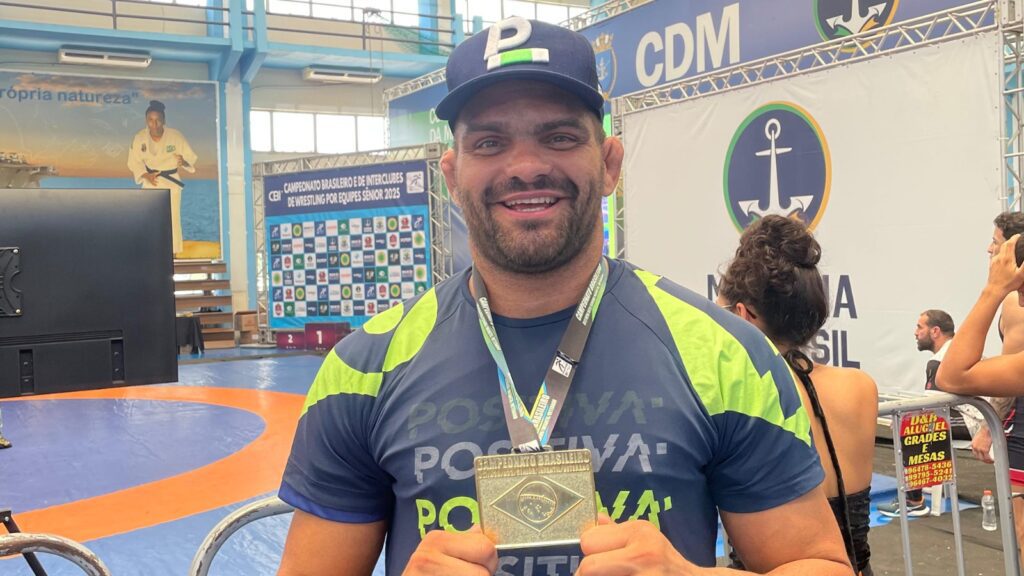 Equipe de Wrestling da Serra se destaca em competição nacional no Rio de Janeiro Equipe de Wrestling da Serra se destaca em competição nacional no Rio de Janeiro