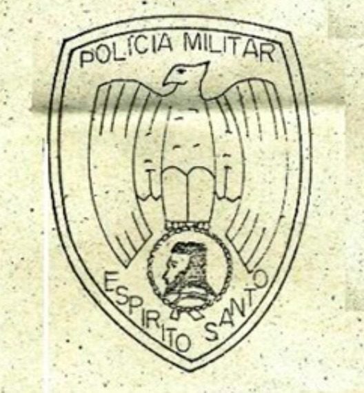 Imagem de um emblema de 1969 usado pela PMES até os dias atuais.