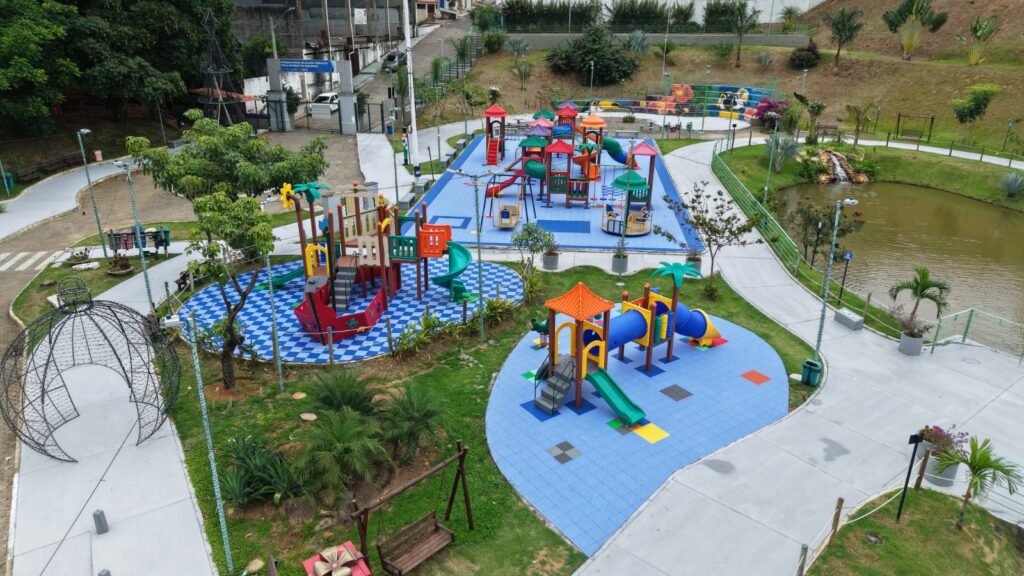 Parque da Biquinha reúne lazer, natureza e clima natalino para famílias em Cariacica Parque da Biquinha reúne lazer, natureza e clima natalino para famílias em Cariacica