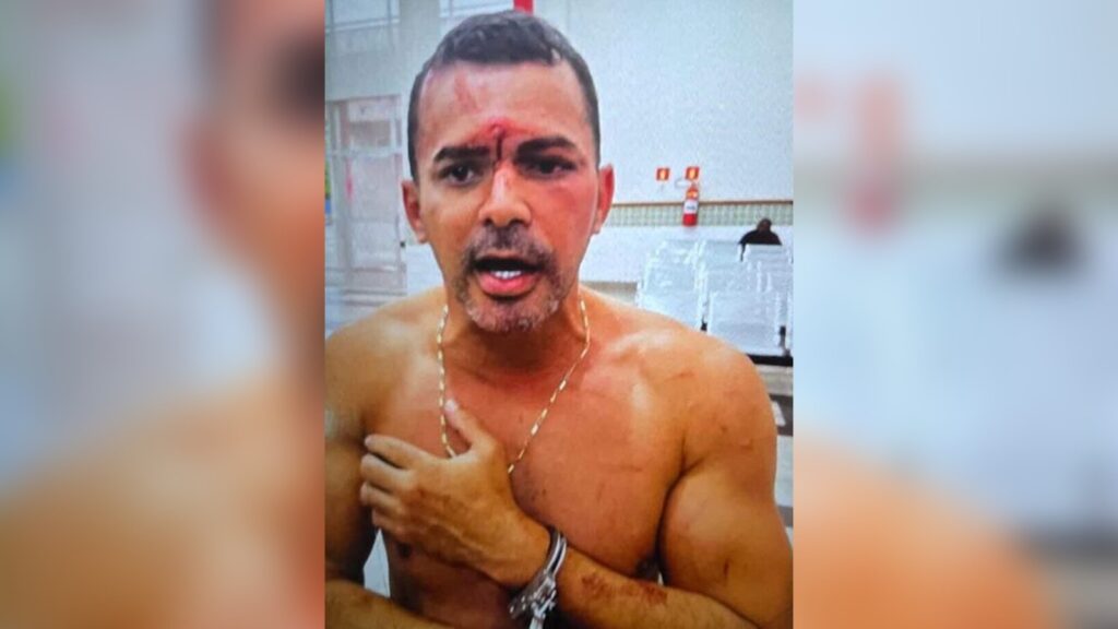 Foto vazada do vereador Fred do PDT aguardando atendimento na UPA antes de ser preso na Delegacia Regional da Serra.