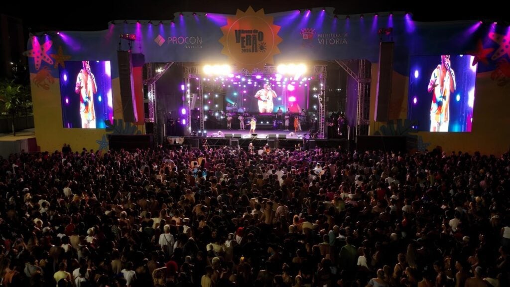 Arena de Verão 2026 movimenta Camburi com shows de Lenine, Psirico e Thiago Aquino