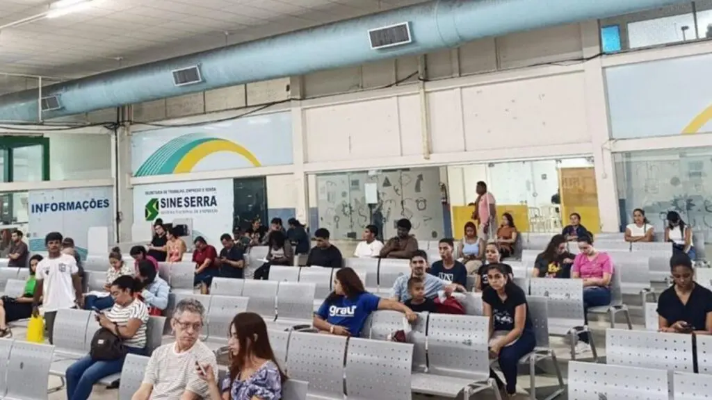 Blitz do Emprego divulga agenda de atendimentos em fevereiro na Serra Prefeitura da Serra divulga agenda da Blitz do Emprego em fevereiro