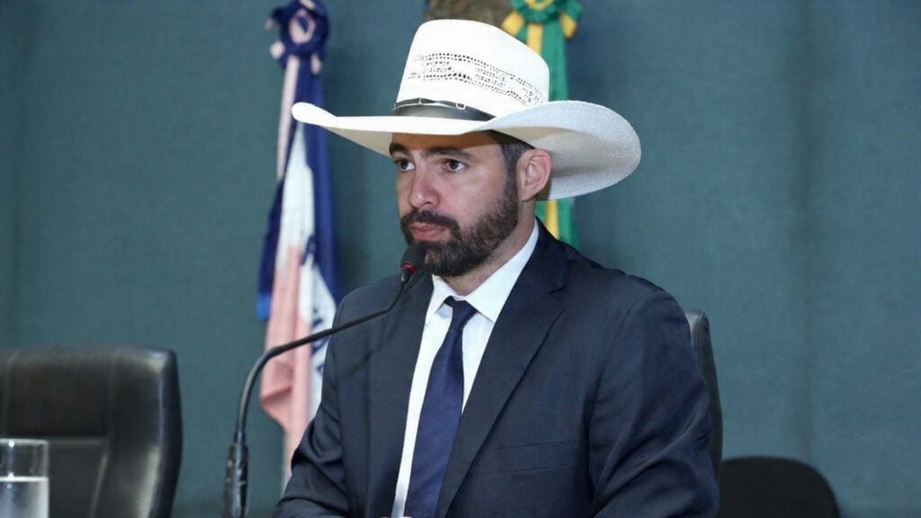 Deputado propõe política de balneabilidade saudável no Espírito Santo Deputado propõe política estadual para garantir balneabilidade saudável da água no ES