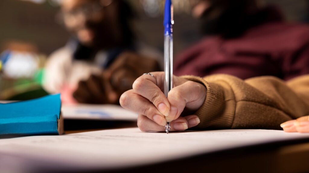 Cariacica publica nomeação de aprovados em concurso e processo seletivo