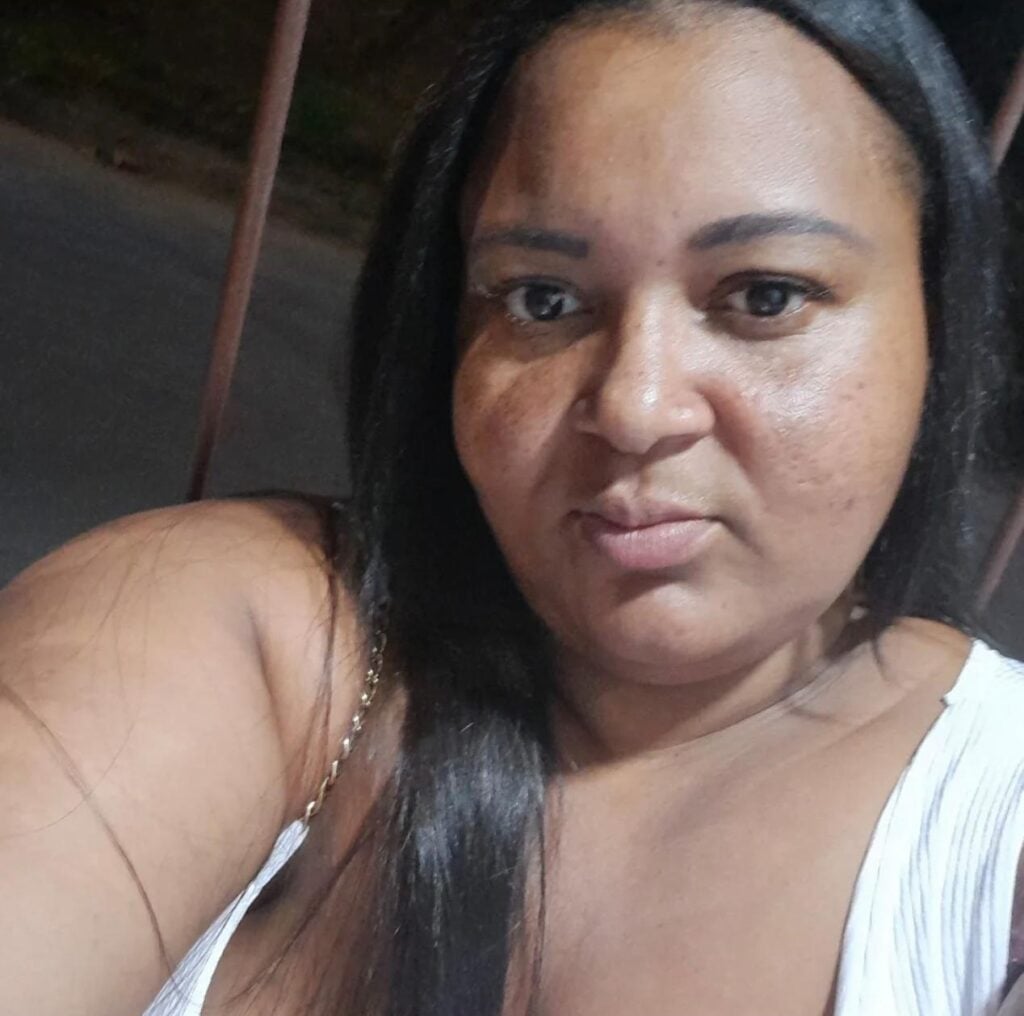 Mãe e filha são assassinadas a golpes de facão por vizinho na Serra