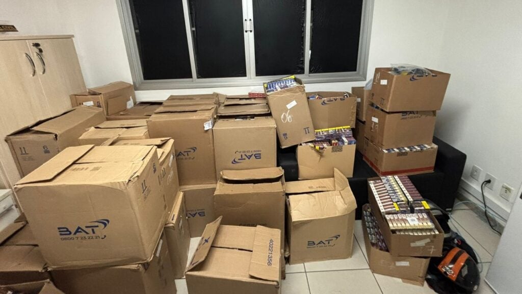 Polícia recupera carga milionária de cigarros e identifica integrantes de quadrilha na Serra